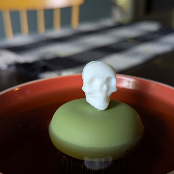 White Skull | Floating Tea Infuser | Green Base | White