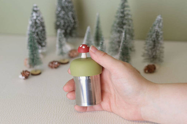 Mushroom | Floating Tea Steeper | Green Base | Red