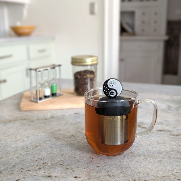 Yin Yang Sun Moon | Floating Tea Infuser | Black Base |Black