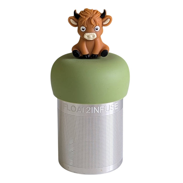 Baby Highland Cow | Floating Tea Steeper | Green Base