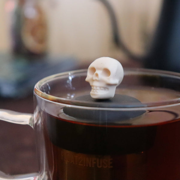Ivory Skull | Floating Tea Infuser | Black Base | Ivory