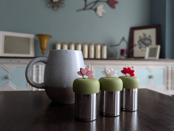 Lotus | Floating Tea Steeper | Green Base | White Lotus
