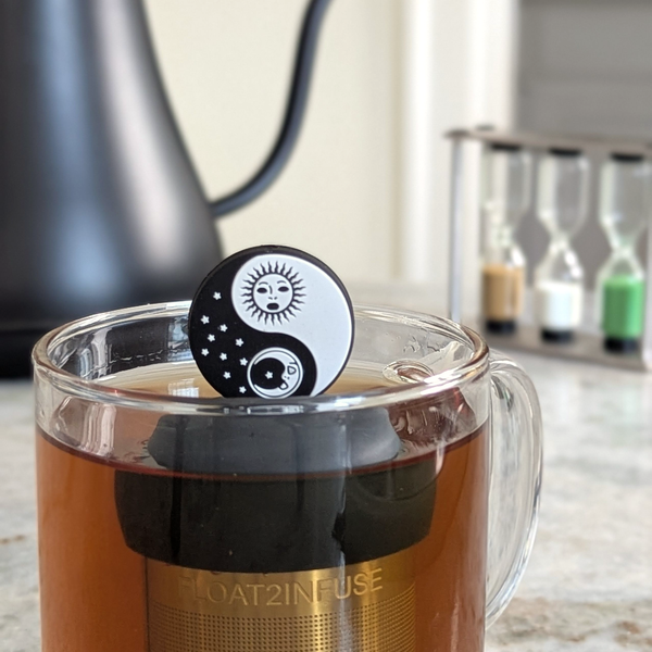Yin Yang Sun Moon | Floating Tea Infuser | Black Base |Black