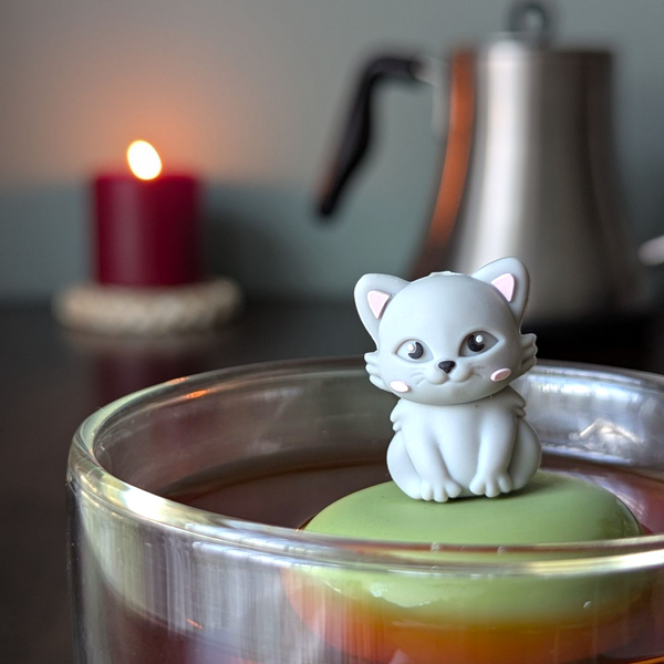 Grey Cat | Floating Tea Steeper | Green Base | Grey